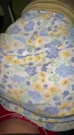 Thick White Girl Twerkin' Her Massive Booty in SUV Backseat 🍑🚗💦