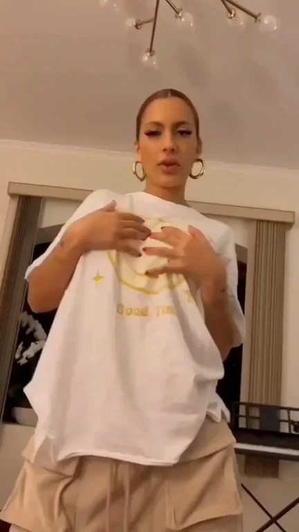 🔥 Redhead Bombshell's Juicy Tits, Fat Booty & Thong Tease Fuck 💦