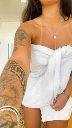 Show My Perky Titties & Dive into This Pussy 😜🍑