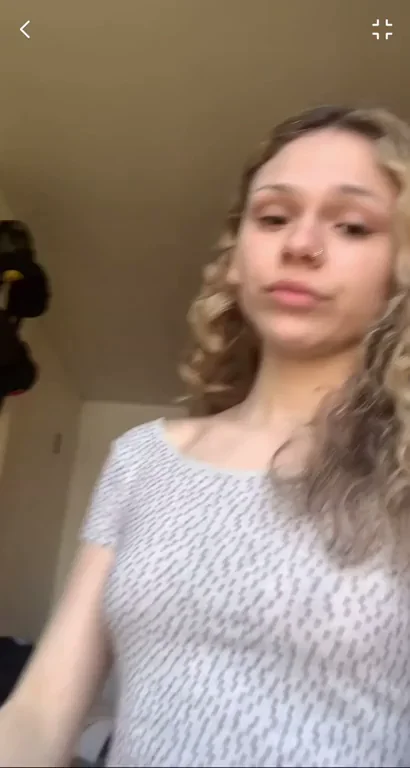 TikTok Slut Perfecting Her Naughty Transitions 😏🍑