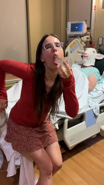 Nurse Slut Visits Favorite Patient for Hospital Ass Fuck 🍑💉