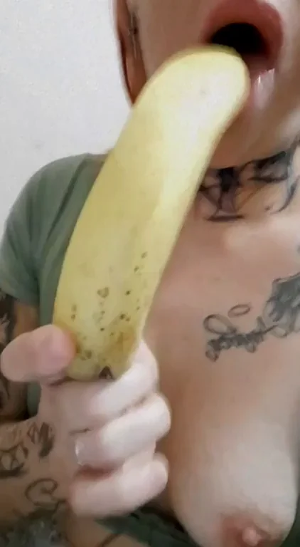 🔥 Redhead Teen Slut's Banana Deepthroat Talent Boner Tease 😈🍌