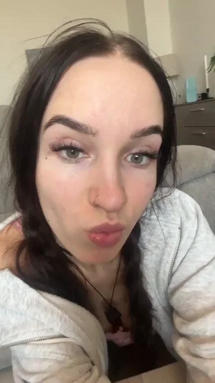Hot 18yo Stepdaughter Teases with Pouty Lips and Thong Cameltoe