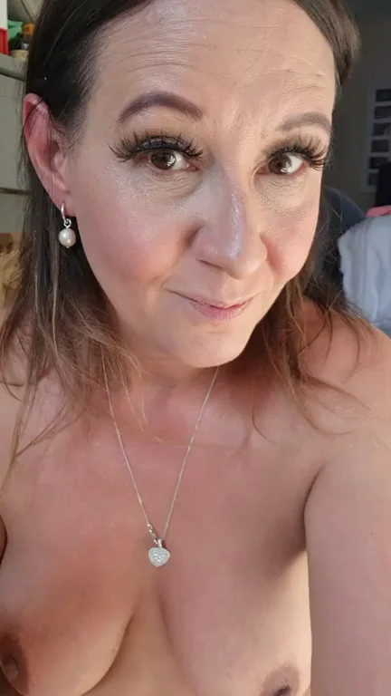 I need a dick bigger then my hubby's