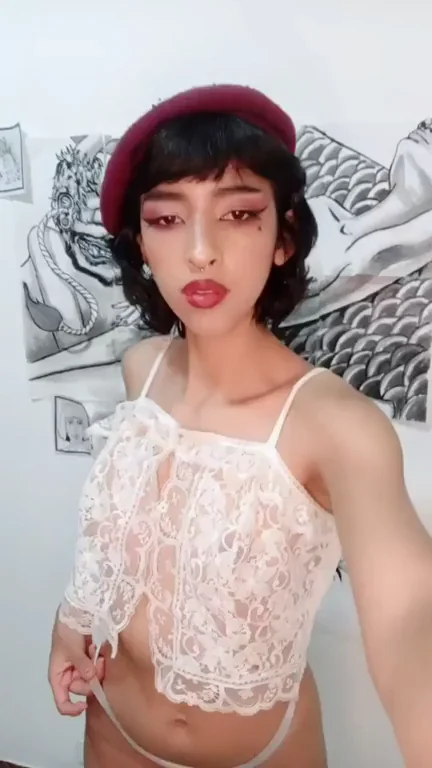 Looking Parisian and slutty ðŸ™ˆ