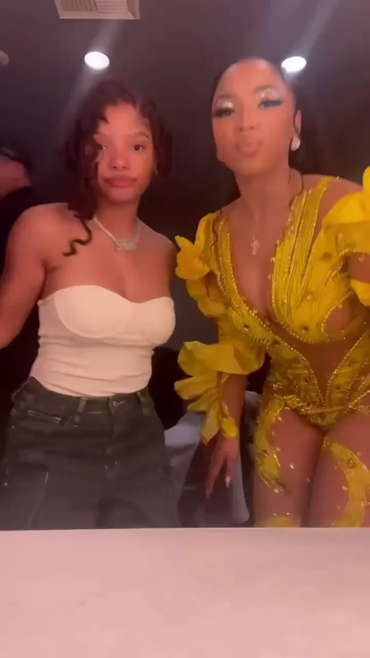 Halle &amp; Chloe