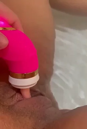 Rubbing my clit brought me an intense orgasm