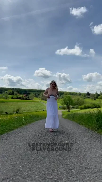 "ž..and boobs to camera" - "žperfekt" ðŸ–¤ [OC]