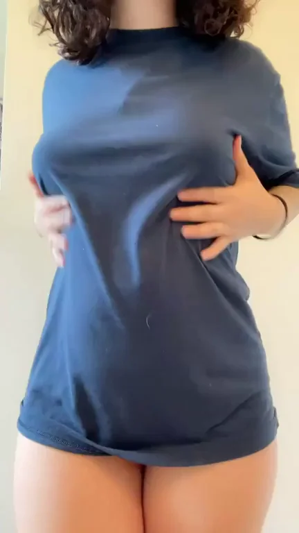 POV: Slipping into Your Oversized Tee, Teasing My Thick Curves 🥺🍑