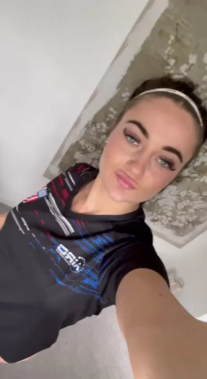 Petite Teen Slut Says 'I Can Cum Over If You Want' 😈🔥
