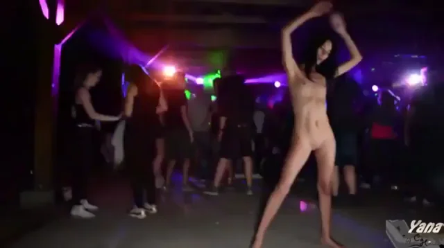 Yana Slapped Awake & Twerking Nude at Festival Party 🔥🍑