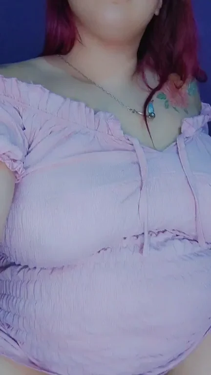 Thick BBW Serves Up Her Juicy Pussy Lunch