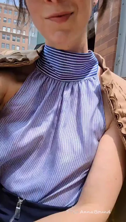 My lunch break was finished, so I had to get back to...business 😁 [gif]
