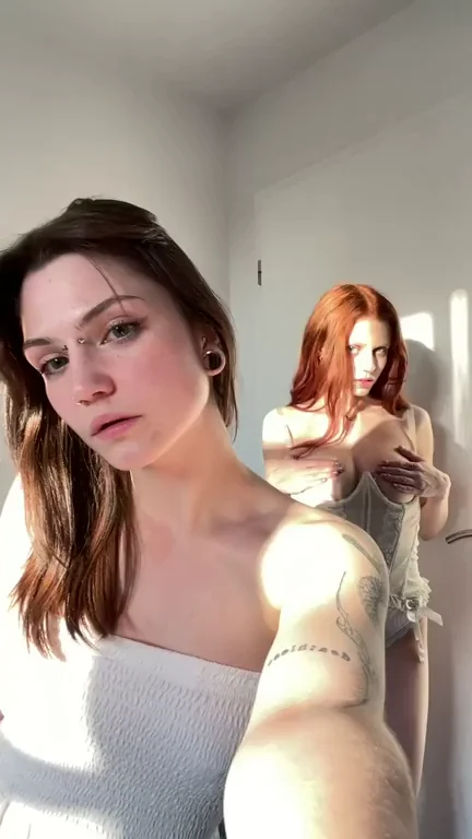 Roommate Redhead Rookies Beg for Morning Muff-Munch Before Class