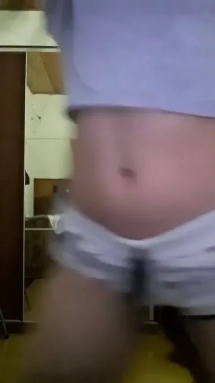 Watch My Fat Ass Twerk Like Crazy in Tiny Shorts (OC)
