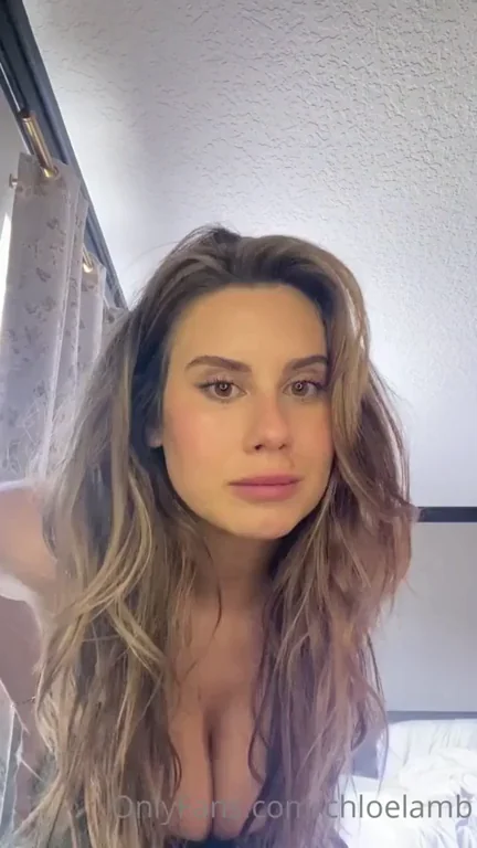 WAIT FOR IT ? HUGE TITTY TIK-TOK MILF ONLY DOES ? SEX TAPES (LINK IN COMMENTS ? ?)
