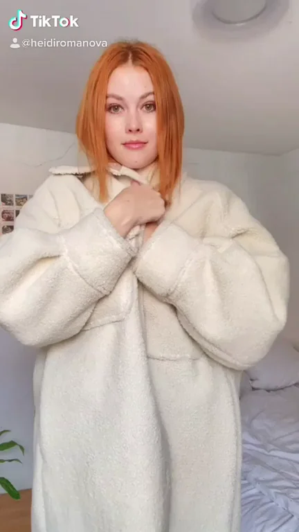🔥 Redhead Uni Slut Teases Coat Flash on TikTok! 📱💦
