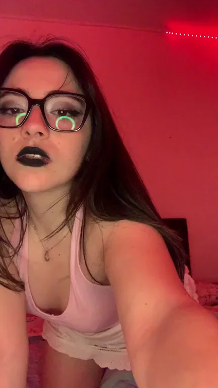 Can I trap you between my thighs ?