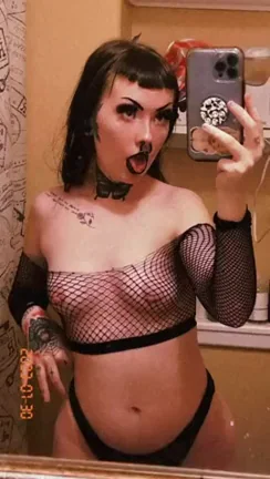 Hii I'm new here :3