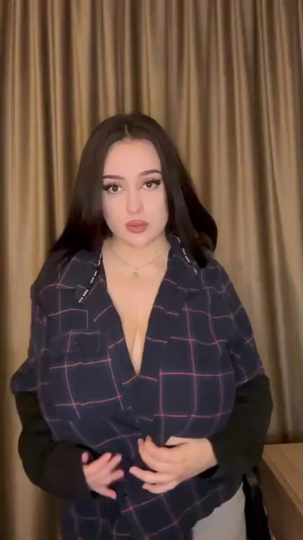 Didn't Scare Ya With My Massive Areola Tits? 😏