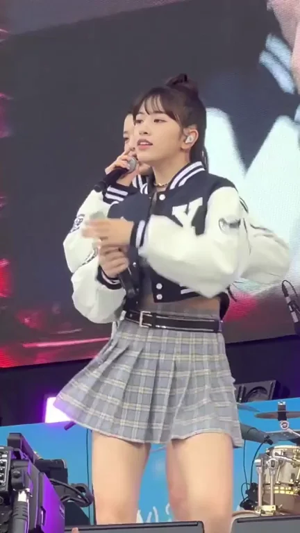 IVE - Yujin