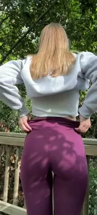 Jiggling in my yoga pants