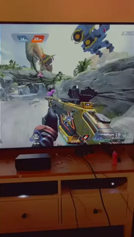 Wifey Cums Hard on Dildo While Hubby Grinds Apex 🎮🍆💦