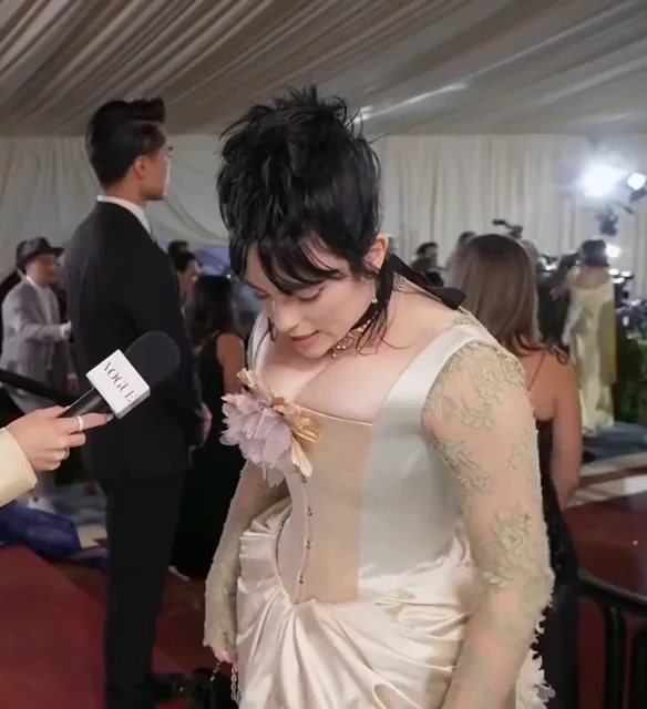 Met Gala look