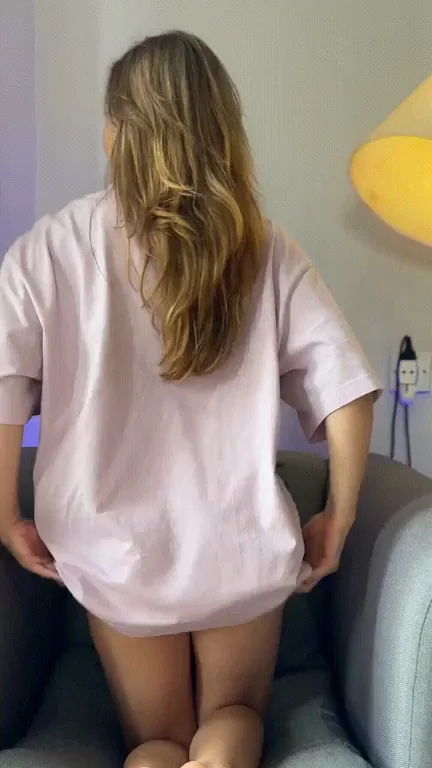 Hungry Dude Craves That Juicy Datgap Tease