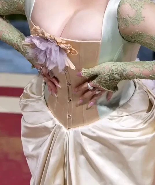 Billie Eilish's Epic Cleavage Bounce in Slow-Mo 💦👅
