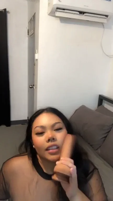 i'm lonely. wanna cum for me?
