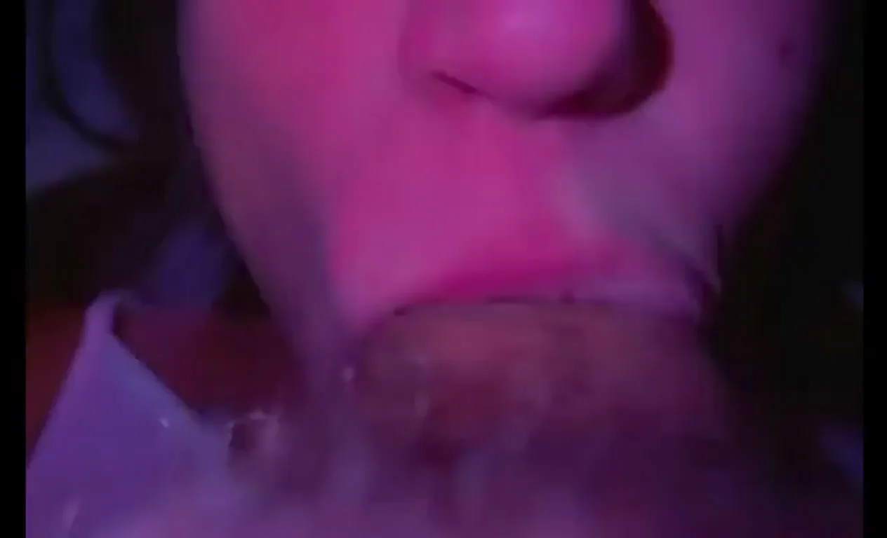 Blonde MILF Devours Massive Cock 💦🍆 Deepthroat Queen