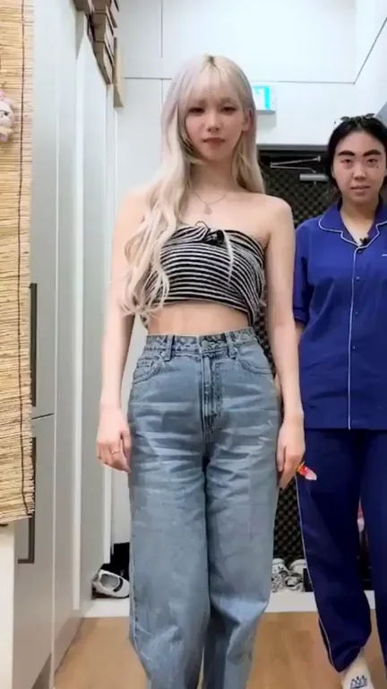 🔥 Karina from Aespa Dances Like a Tease in Tight Jeans & Crop Top 😈