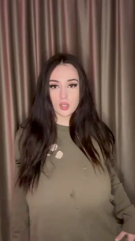 Big Tits for Big Boys Tease 😍🍈🍈