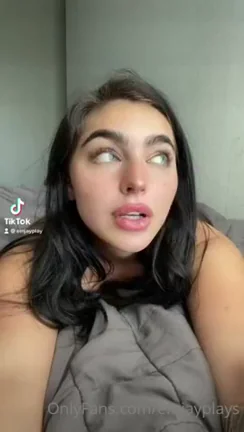 Gorgeous Green-Eyed Slut Teases Nude on TikTok 🔥🍑