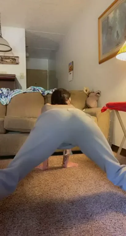 Shaking ass In sweatpants