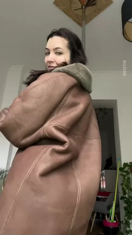 Winter Coat Tease: Epic Ass Ratio Reveal