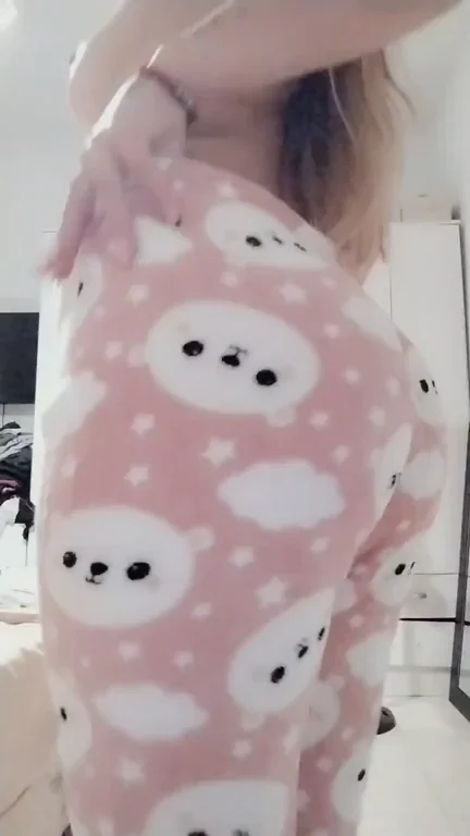 Enjoy my ass 👆…