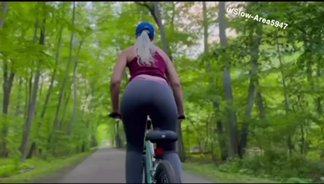 Bury Your Face in My Yoga Pants Ass on the Bike Trail 😈