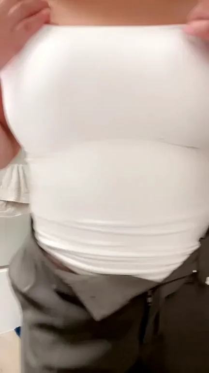 like my work outfit baby?