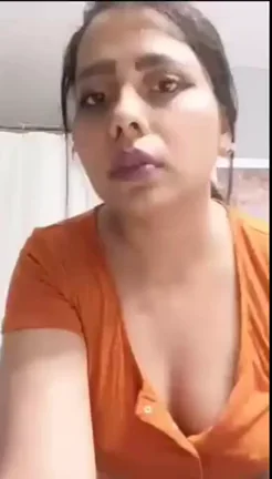 Ramadan Sinning: Indian MILF's Naughty Titty Tease 😈🍈🍈