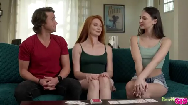 🔥 Lacy Lennon & Liz Jordan's Naughty Step-Sis Game Turns Fuck Fest 💦