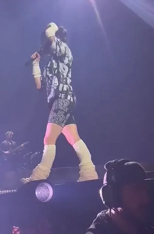 Hottie on stage