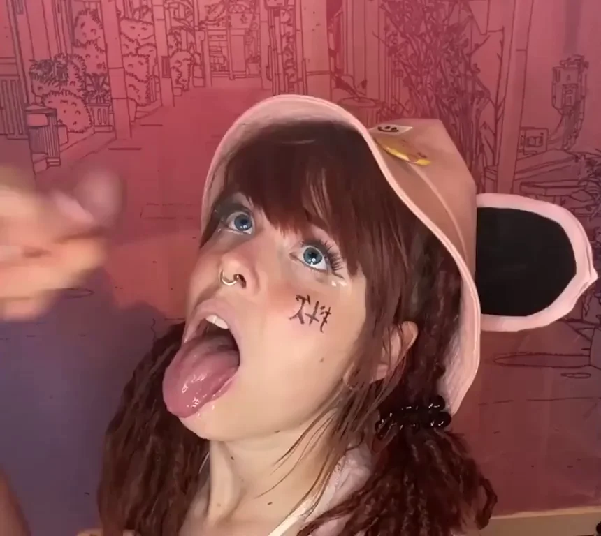 4 hours of making porn and you finally get to unload on her face (oliviajarden)