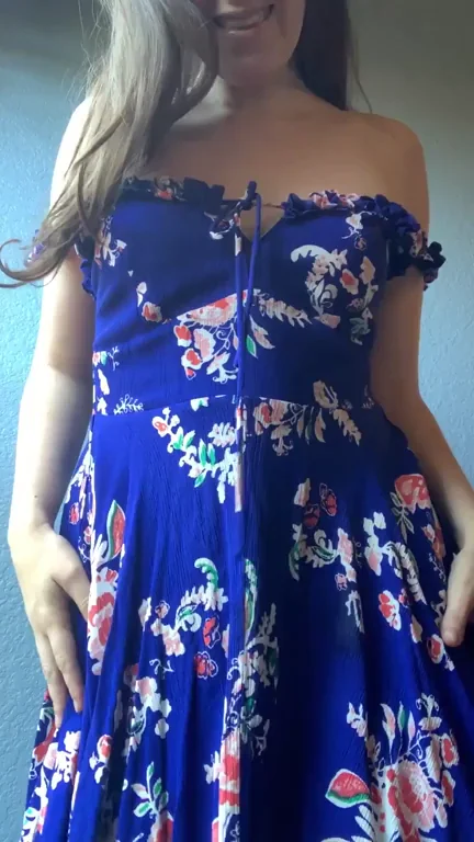 I think you'll like the way I take off my sundress for you