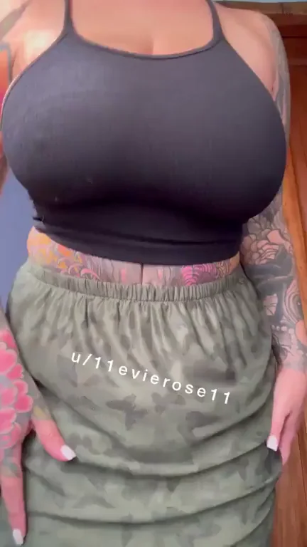 Braless Busty Babe with Head-Sized Tits Rocks Public in Tight Top