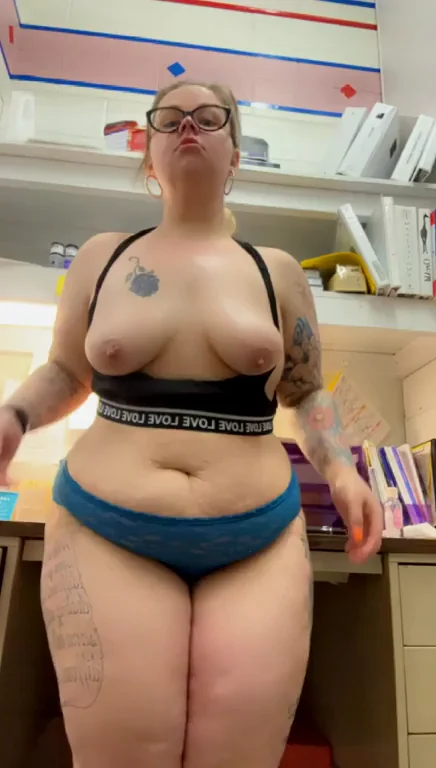 Office Slut Calls You In STAT 😜🍑