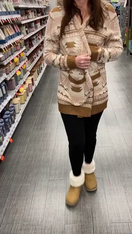 Busy times at the store are the best times to flash!