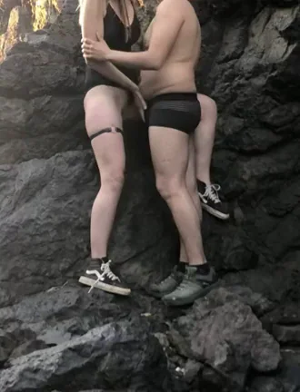 🔥 Outdoor Fuckfest with Horny Amateur Couple 🏖️🍆