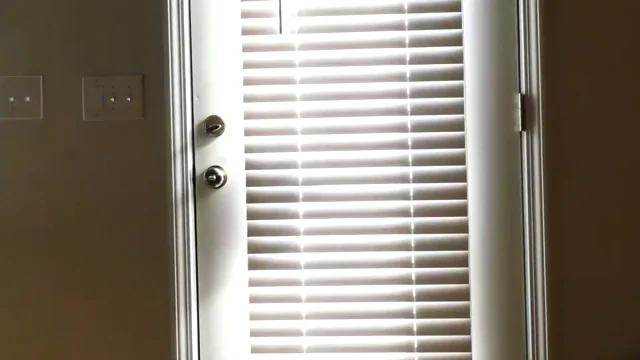 I Wanted To Show My Uber Eats Driver More, But He Was Too Shy [oc][f]